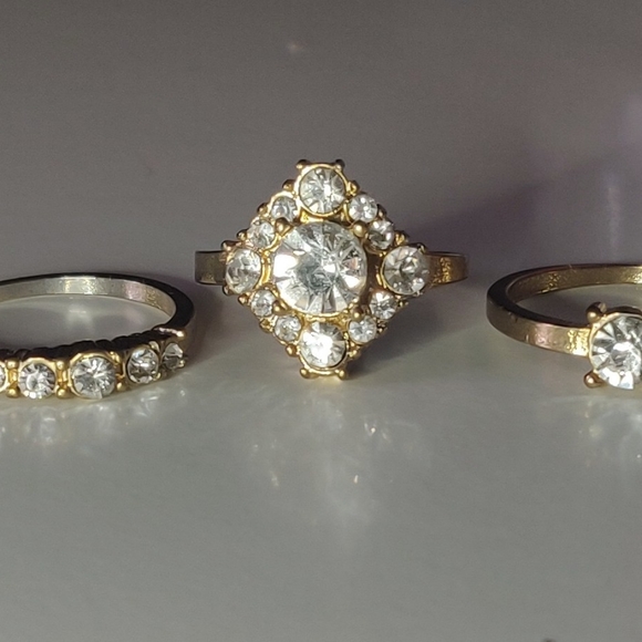 Gold rings stack of 5 - Picture 4 of 5